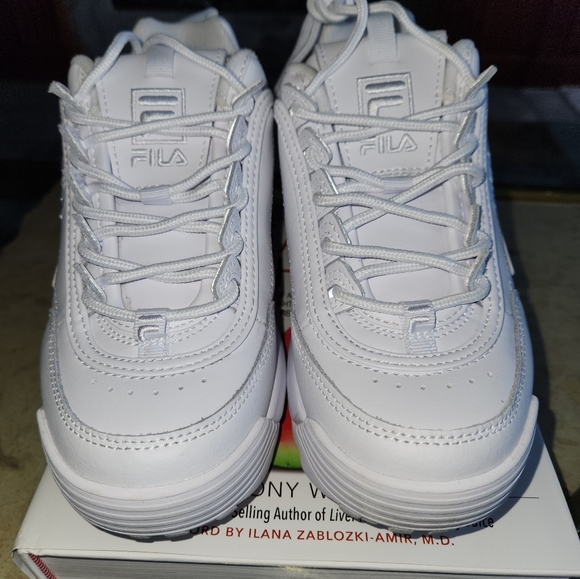 Fila Women's White Sneakers - Picture 13 of 16